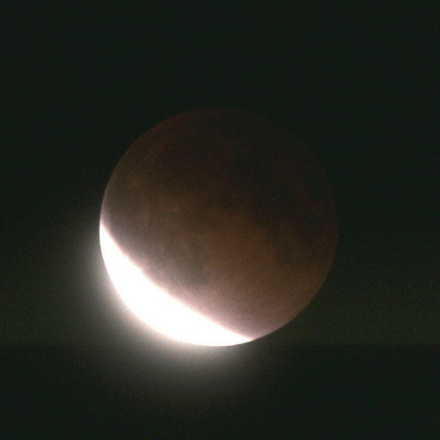 lune9nov03-3.jpg